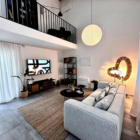Apartment House Roki Vis