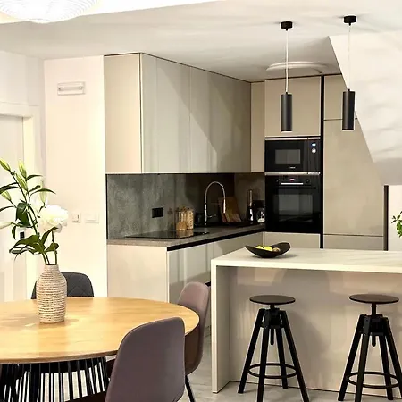 House Roki Apartment *