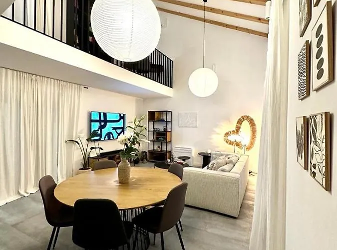 House Roki * Vis