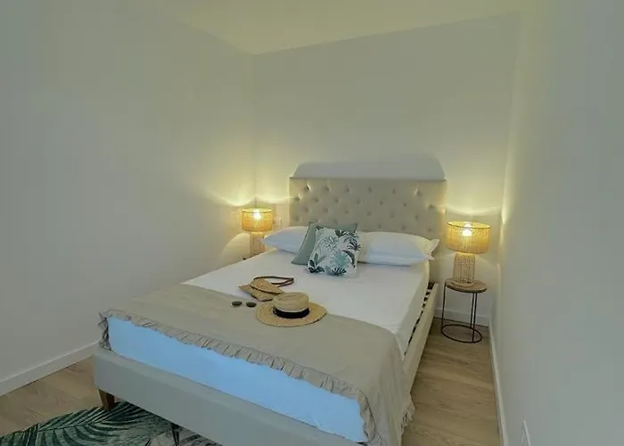 Appartement House Roki *